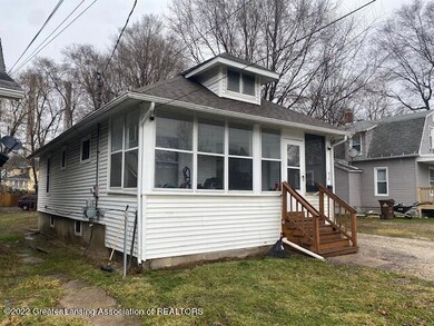 512 Smith Ave, Lansing, MI 48910 - photo 2