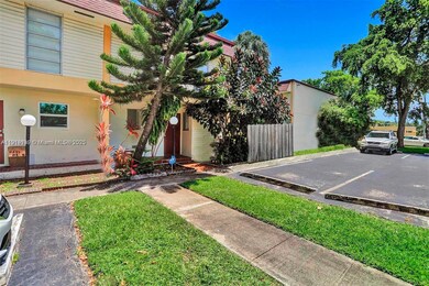 2701 N 34th Ave unit 1D, Hollywood, FL 33021 - photo 2