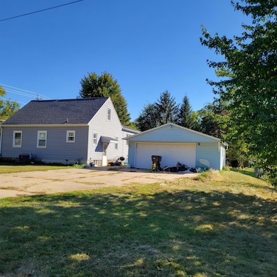 3403 Rownd St, Cedar Falls, IA 50613 - photo 3