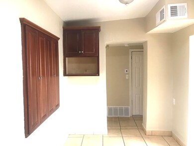 648 Lafayette Dr, El Paso, TX 79915 - photo 7