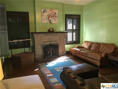 902 W Hopkins St, San Marcos, TX 78666 - photo 7