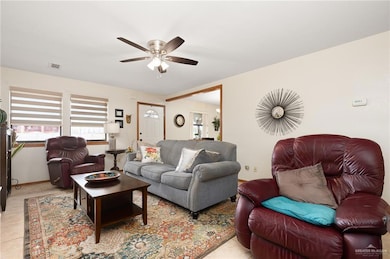 917 Katrin Dr, Alamo, TX 78516 - photo 4