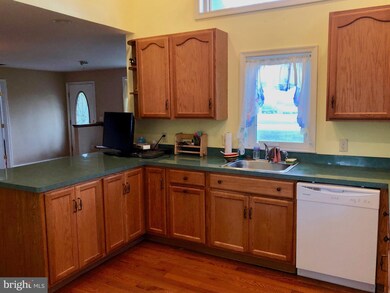 6747 Quaker Neck Rd, Chestertown, MD 21620 - photo 4