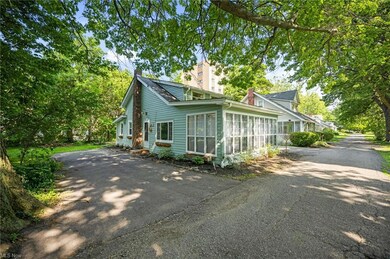 View of home's exterior