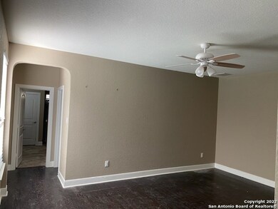 11207 Hill Top Loop, Helotes, TX 78023 - photo 3