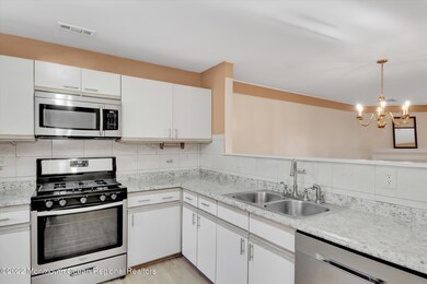 151 Lexington Ct, Holmdel, NJ 07733 - photo 7