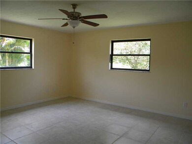 1018 Schumann Dr, Sebastian, FL 32958 - photo 3