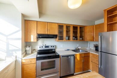 12 Pickett St unit H, Beverly, MA 01915 - photo 4