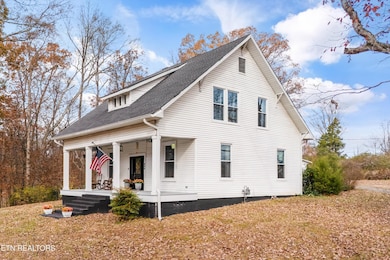 804 Lake City Hwy, Clinton, TN 37716 - photo 4