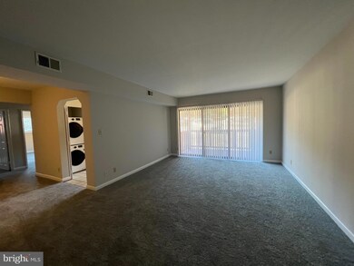 2704 Dartmouth Rd unit 4, Alexandria, VA 22314 - photo 4