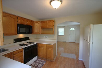 Spacious 12x9 Eat-in Kitchen w/ Plenty of Wood Cab