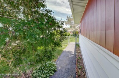 109 Washington Ave W, Rensselaer, NY 12144 - photo 3