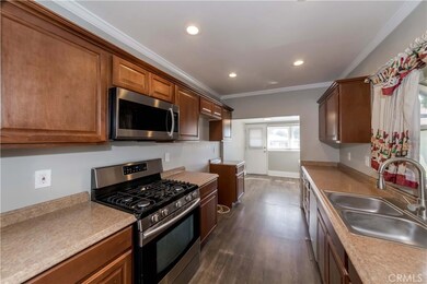 358 E 11th St, Upland, CA 91786 - photo 5