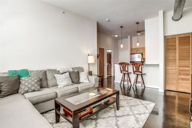 Great open concept floorplan with split-bedrooms t