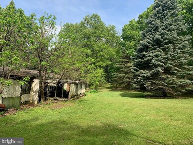 23448 Barth Spring Ln, Smithsburg, MD 21783 - photo 5