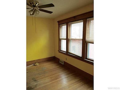 Dining Room. Replacement windows in dining area