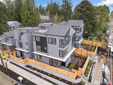 1261 NE 100th St, Seattle, WA 98125 - photo 5