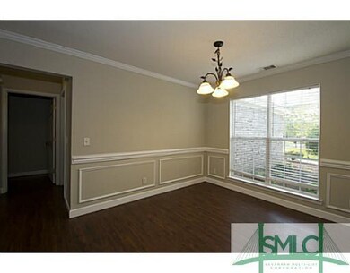 Living Room. Hardwood floor
