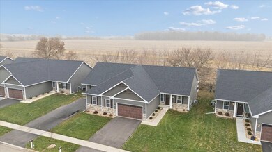 505 Anjali Ct, Sycamore, IL 60178 - photo 4