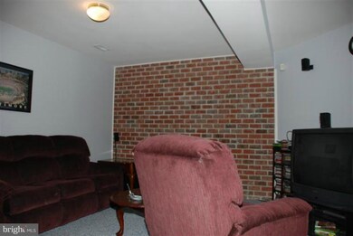 5919 Clear Ridge Rd, Elkridge, MD 21075 - photo 3