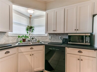 4624 NW 60th St, Oklahoma City, OK 73122 - photo 6