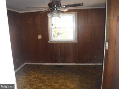 26 Awkard Ln, Silver Spring, MD 20905 - photo 5