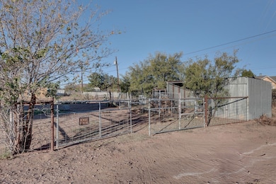 1001 W Marfa Ave, Alpine, TX 79830 - photo 5