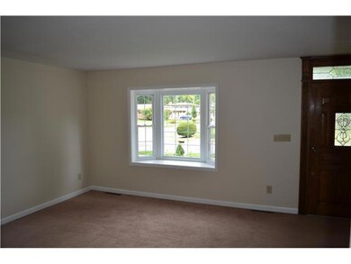 1263 Vinewood Dr, Columbus, OH 43229 - photo 5