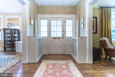 4105 Roland Ave, Baltimore, MD 21211 - photo 2