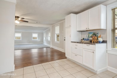 110 W Evergreen St Lafayette-3