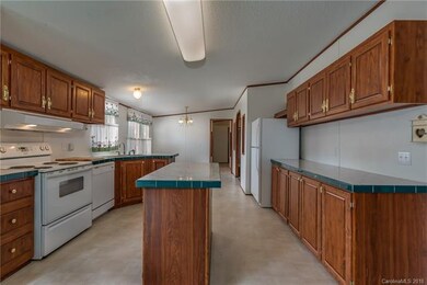 68 Bittersweet Dr, Hendersonville, NC 28792 - photo 6