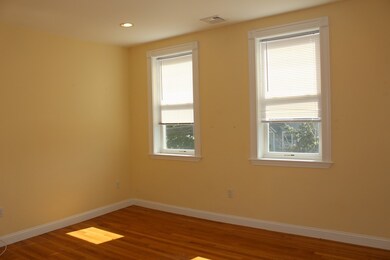 661 Watertown St unit 2, Newtonville, MA 02460 - photo 5