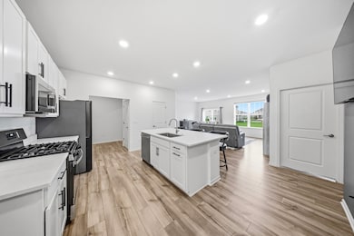 16014 S Crossing Dr, Plainfield, IL 60586 - photo 4