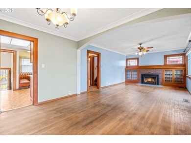 Living Room/Dining Room