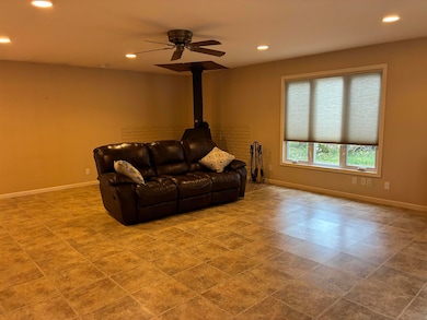 W6316 Tamarack Ct, Neshkoro, WI 54960 - photo 7