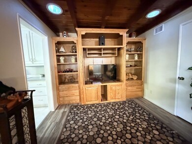 54159 S Circle Dr, Idyllwild-Pine Cove, CA 92549 - photo 6