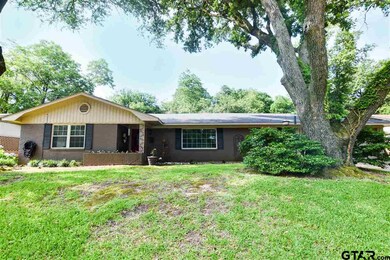 211 211 Alpine Dr, Tyler, TX 75701 - photo 2