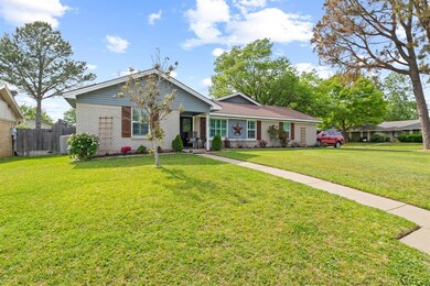 3633 Stephenson Dr, Bedford, TX 76021 - photo 3