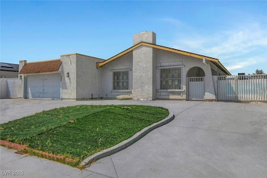 6426 Tanager Way, Las Vegas, NV 89103 - photo 3