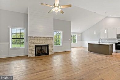 1267 Fulton Rd, Hedgesville, WV 25427 - photo 4