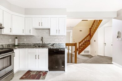 189 Tall Oaks Dr unit E, South Weymouth, MA 02190 - photo 6