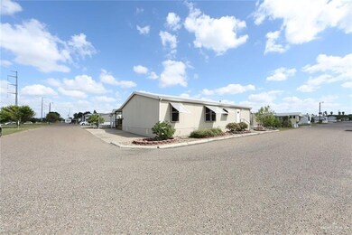 215 Valley View Rd unit 252, Donna, TX 78537 - photo 3