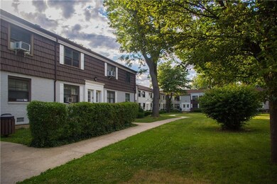 137-7 68th Dr unit B, Flushing, NY 11367 - photo 3