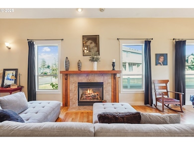 2108 S 19th Way, Ridgefield, WA 98642 - photo 4