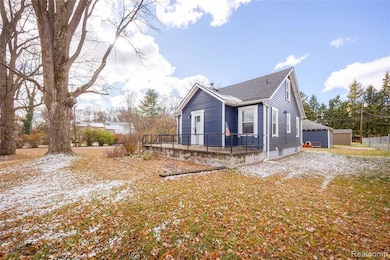 20203 Hubbard St, Livonia, MI 48152 - photo 4