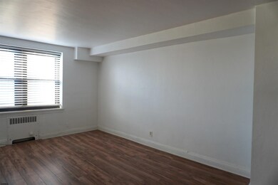 Warwick Condominiums, Atlantic City, NJ 08401 - photo 6