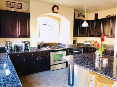 8144 Old Creek Ranch St, Las Vegas, NV 89139 - photo 7