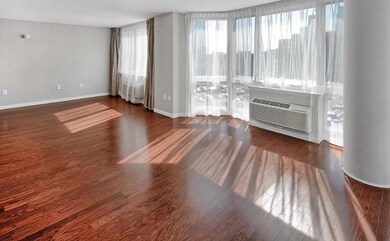 Mandalay on the Hudson unit 702, Jersey City, NJ 07302 - photo 2