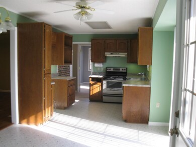 168 Briarwood Dr, Manchester, TN 37355 - photo 6