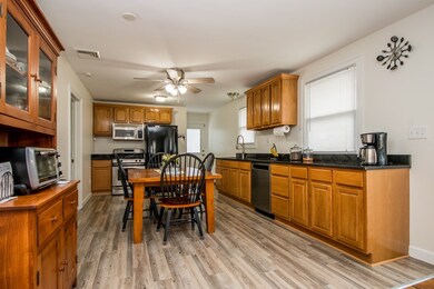 3 Beryl Ave, North Dartmouth, MA 02747 - photo 7